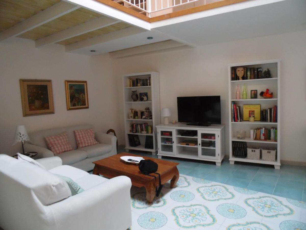 Apartamento A Casa Di Monica Pozzuoli Exterior foto
