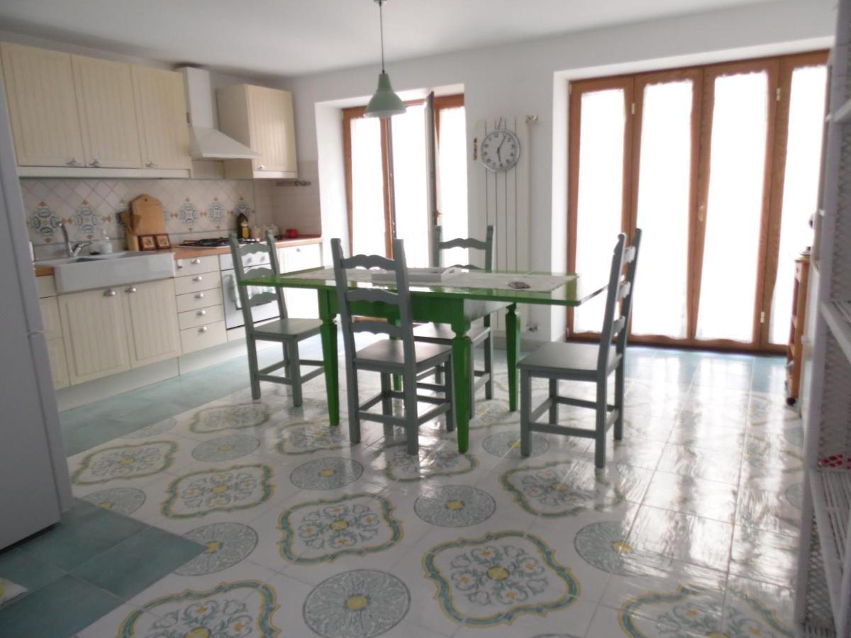 Apartamento A Casa Di Monica Pozzuoli Exterior foto